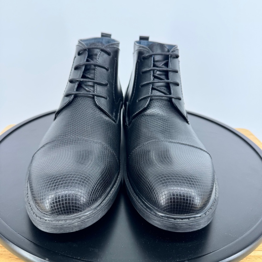 NWT English Laundry Mens Black Leather Chukka Boots EL2214B Textured Cap Toe 10M - Picture 2 of 9